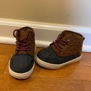 Oshkosh bgosh boots